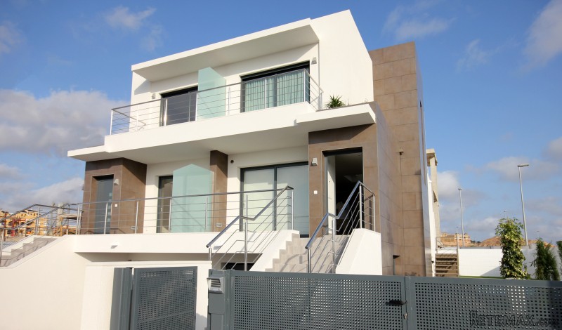 4 bedroom townhouses