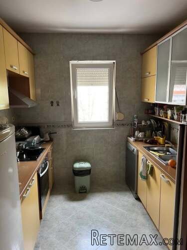 Trosoban stan, Bar(centar), 340.000Eur