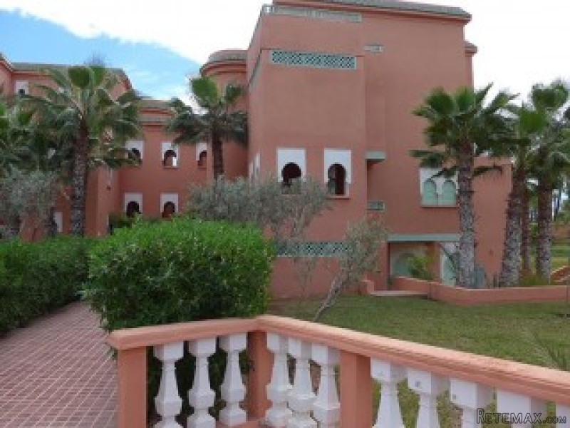 Duplex 3 Bed- 2 lounges - 2.5 Bath - 3..