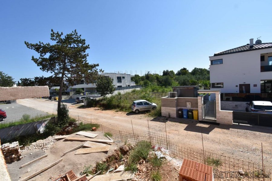 Dva apartmana sa bazenom i pogledom! Malinska - 7