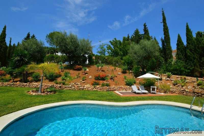 4 Bedrooms - Villa - Malaga - For Sale