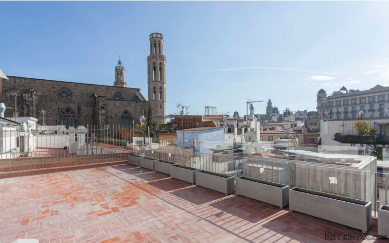Stunning Penthouse with 2 Terraces in..