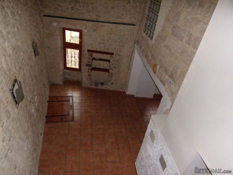 Nicely Renovated Village House
