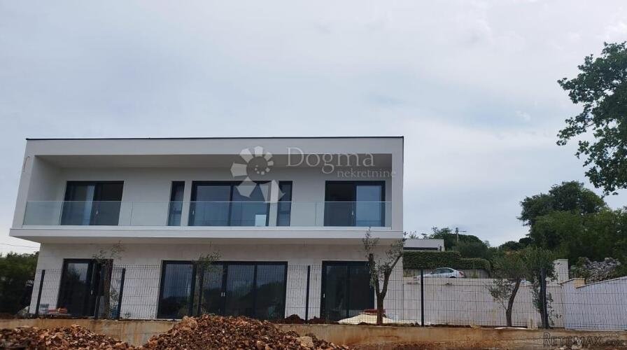 OTOK KRK - MODERNA VILA S BAZENOM I POGLEDOM NA MORE - 2