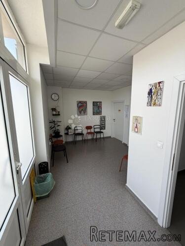 POSLOVNI PROSTOR 200m2 – ZAKUP, CENTAR VIŠKOVA - 2