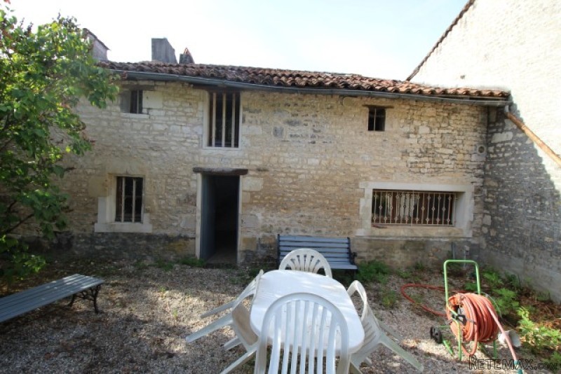 Renovation Project With Large Barn And.. - 2