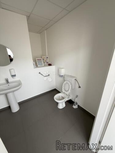 POSLOVNI PROSTOR 200m2 – ZAKUP, CENTAR VIŠKOVA - 3