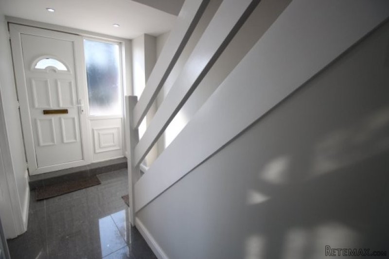 4 bedroom, Flat house for sale - 2