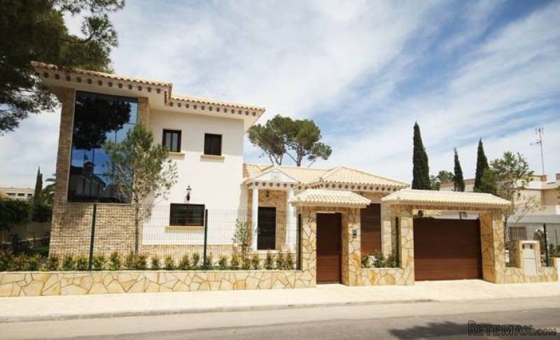 3 Bedroom 3 Bathroom Villa In Dehesa De.. - 2