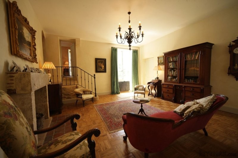 Manor House on 7.5 Hectares with Pool - 2