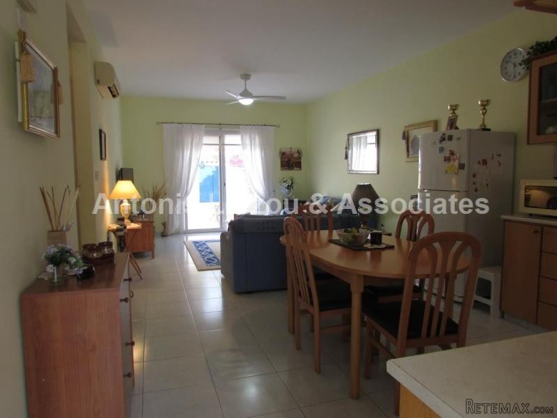 2 Bed Ground Floor Apartment with.. - 2