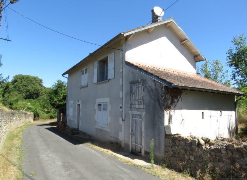 Character house, 3 little houses and a..
