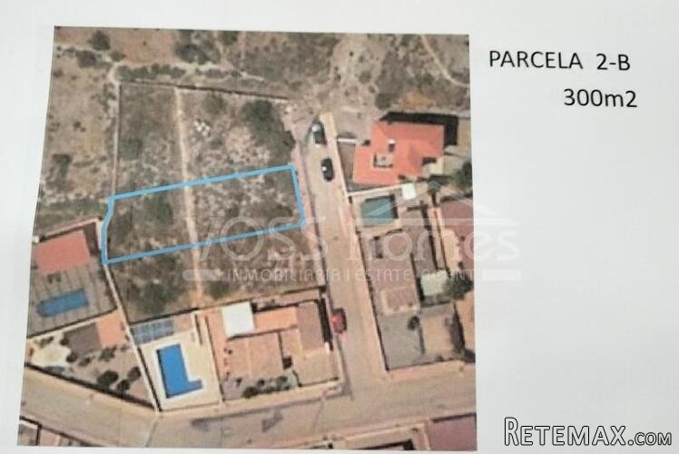 NEW LISTING TO VOSS HOMES - An URBAN building plot of land.. - 8