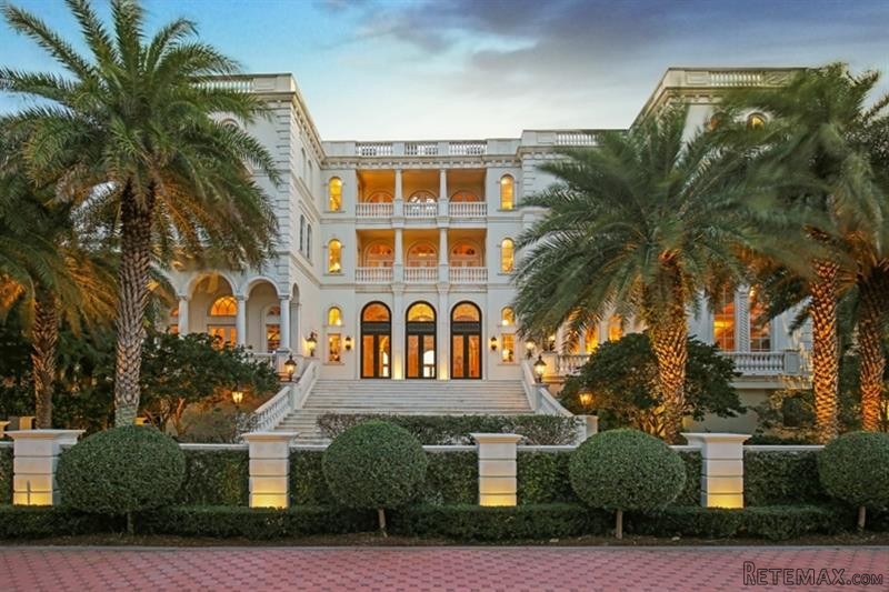 6 bedroom House For Sale: 845 Longboat..