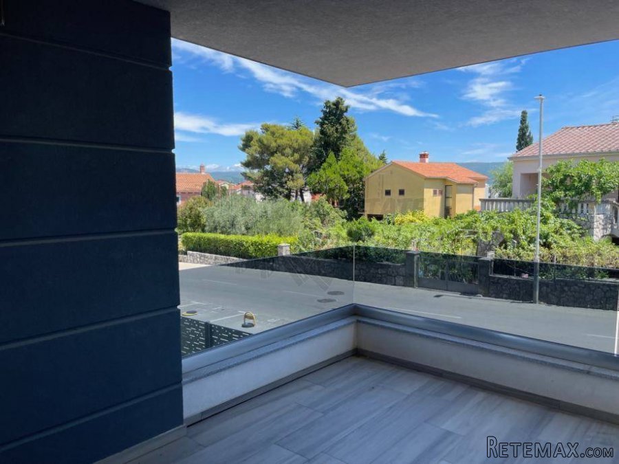 Dva apartmana s okućnicom! Grad Krk! - 2