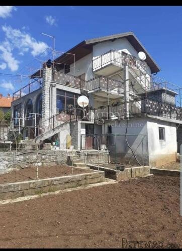 KUĆA NA GRBCIMA SA VELIKIM POTENCIJALOM!!! - 2