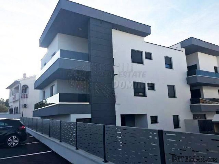 Dva apartmana s okućnicom! Grad Krk! - 3