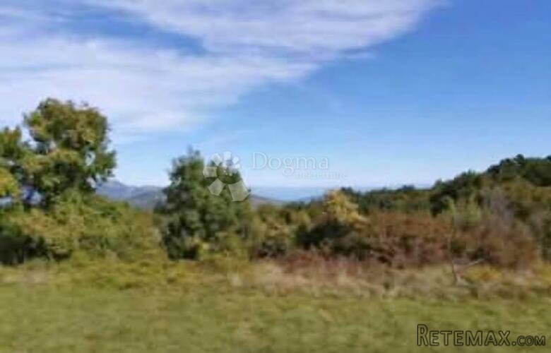 Poljoprivredno zemljište 6651m2 - 3