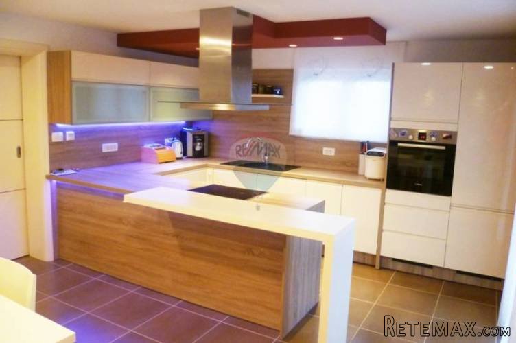 ROVINJ-apartmanska kuća na odličnoj lokaciji blizu mora - 5