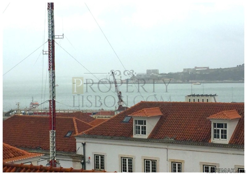 SANTOS 1 shop, 3 apartment package-..