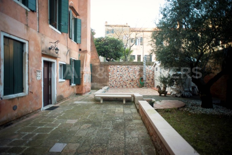 Stabile in Vendita a Venezia