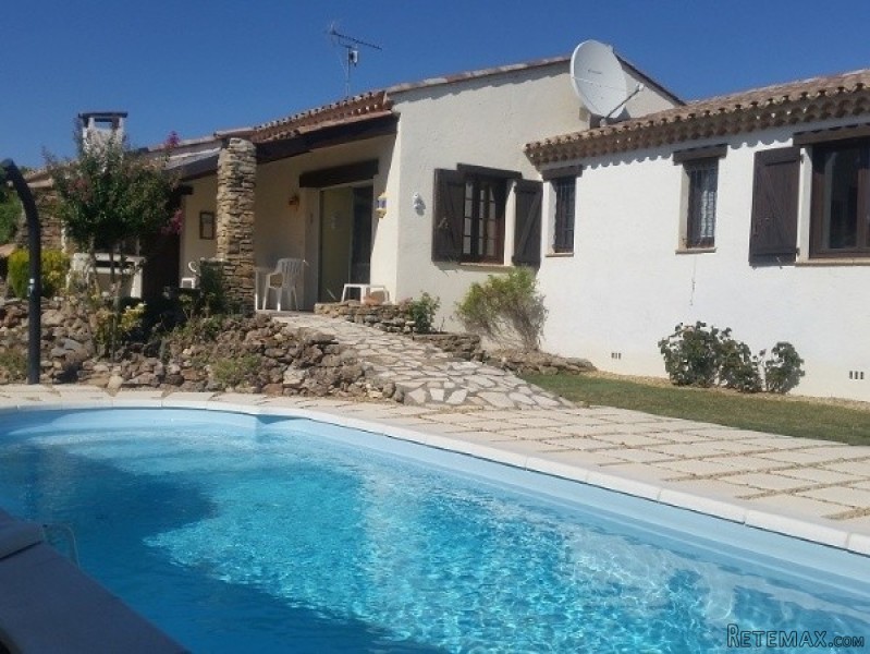 Single Storey Villa With Character With..