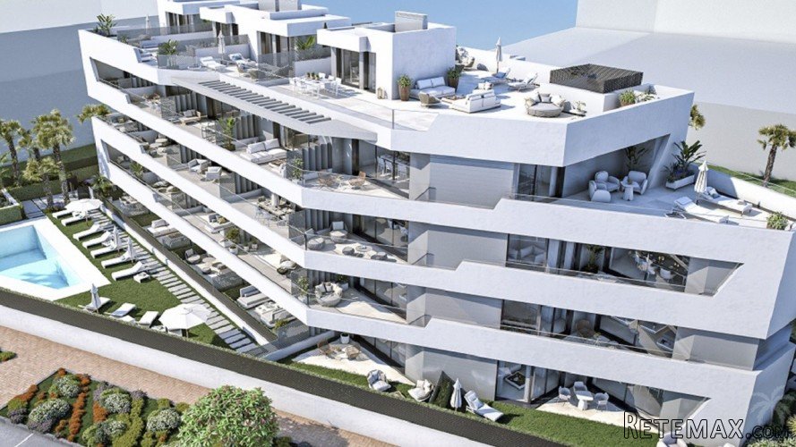 New project with a total of 23 apartments directly on the..