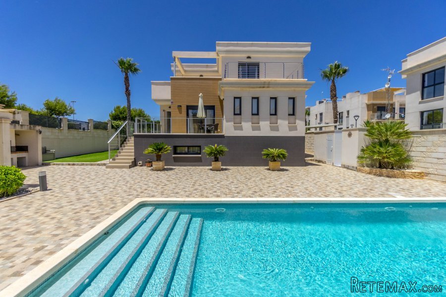 La Zenia is close to Cabo Roig, Campoamor, and Playa..