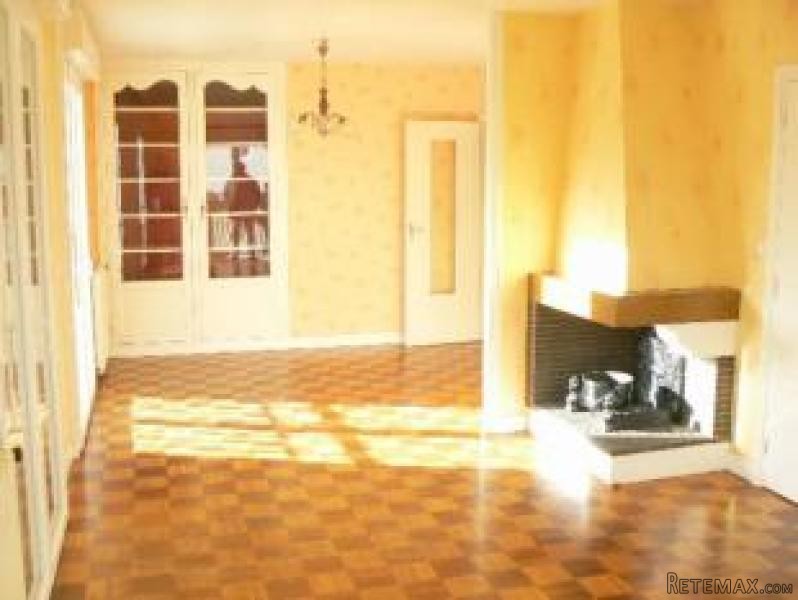 Nice Traditional House, Lots of Space - 2