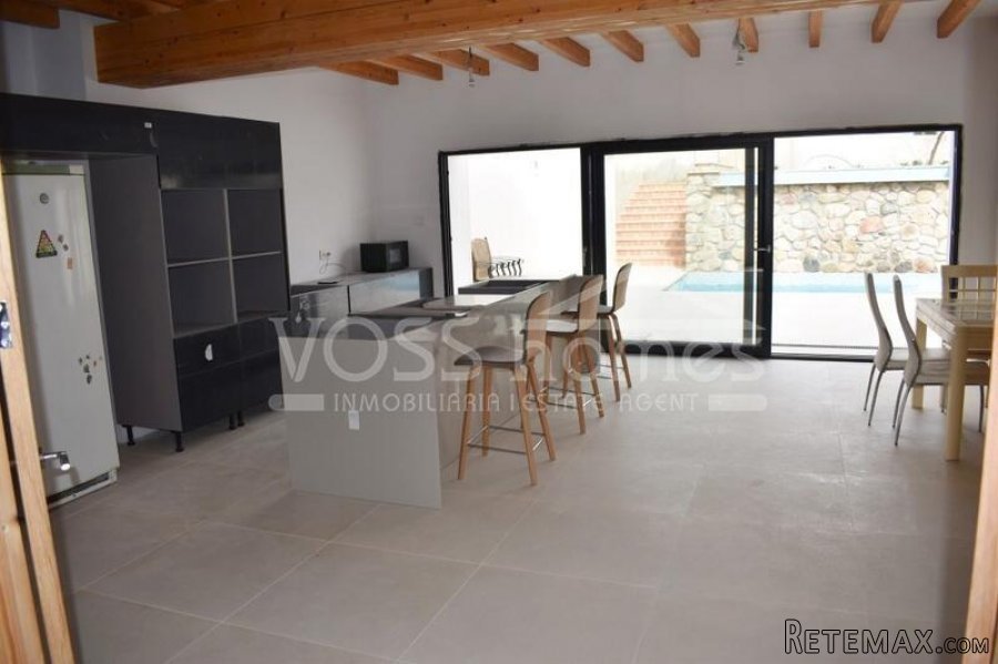 NEW LISTING TO VOSS HOMES - A stunningly renovated (or it.. - 13