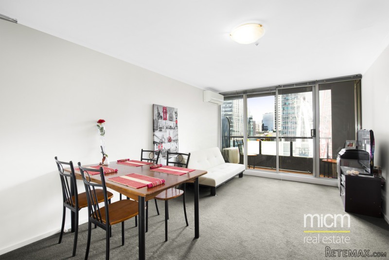 North-Facing Southbank Pad is Fresh and..