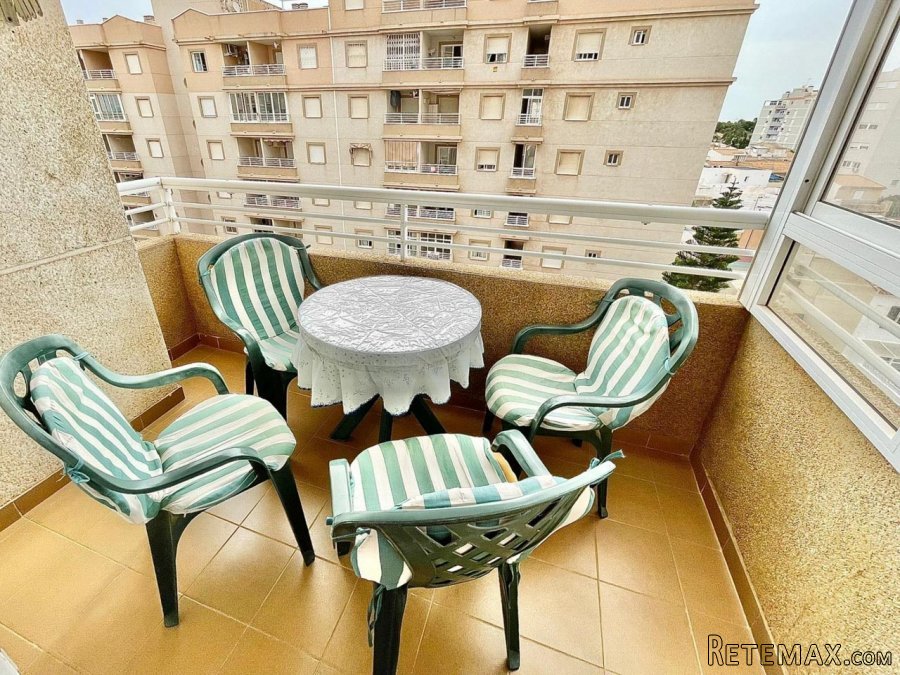Bonito apartamento en Torrevieja. Zona de Aguas Nuevas... - 4
