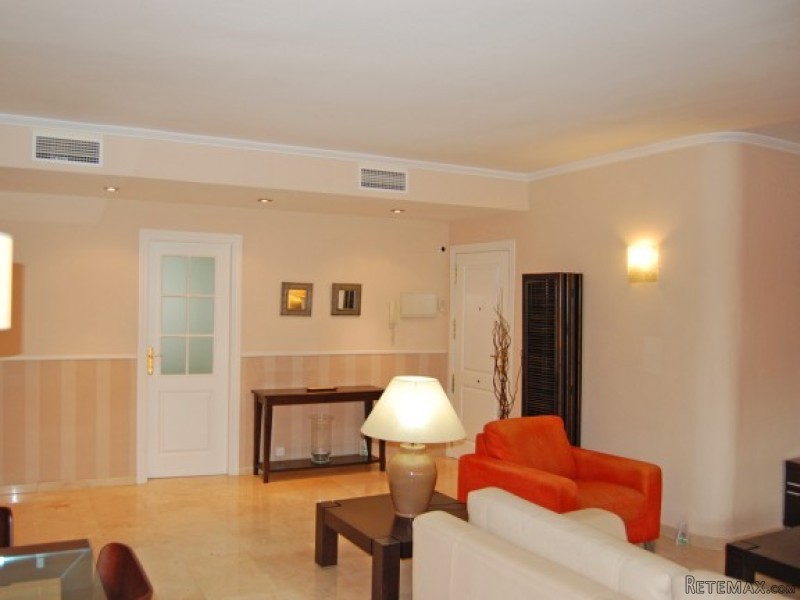 Garden Apartment In Sought-After.. - 2