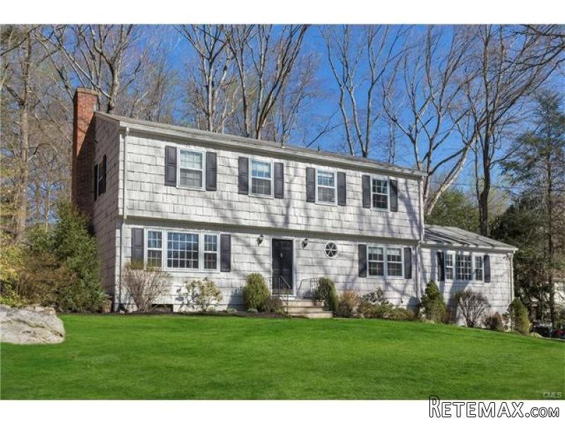 4 bedroom House For Sale: 90 SURREY..