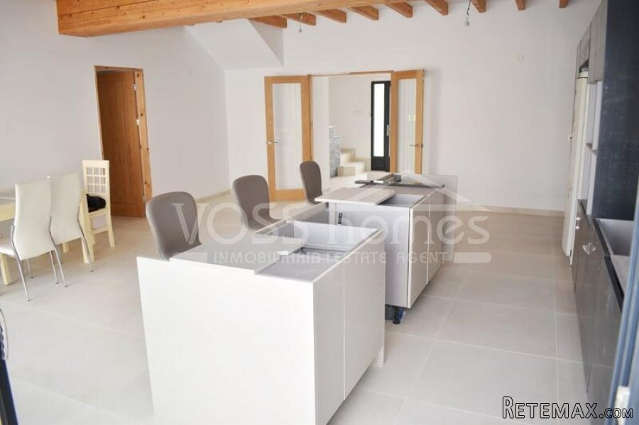 NEW LISTING TO VOSS HOMES - A stunningly renovated (or it.. - 15
