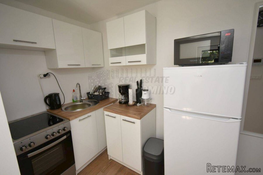 Apartman u prizemlju zgrade-adaptirano!! - 6