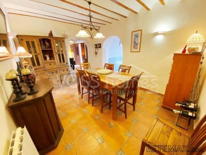 NEW & EXCLUSIVE TO VOSS HOMES - A large, tastefully.. - 16