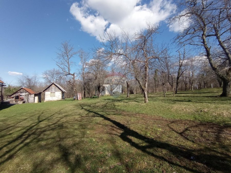 Tounj, kuća sa okućnicom 18000 m2 - 8