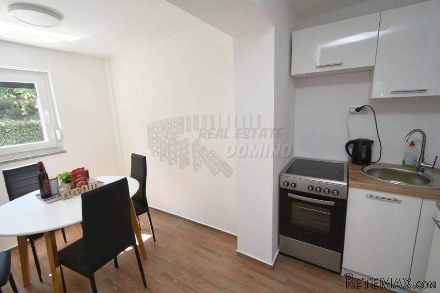 Apartman u prizemlju zgrade-adaptirano!! - 9