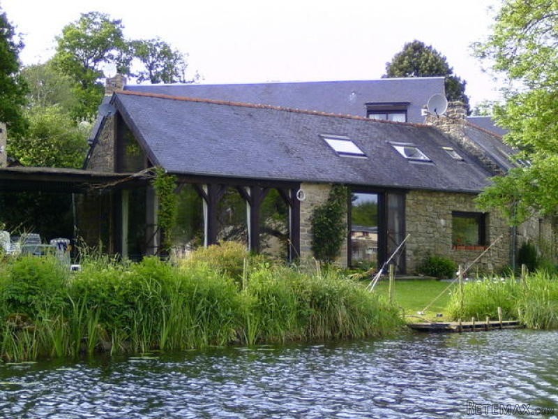 3 Bedroom Stone House For Sale