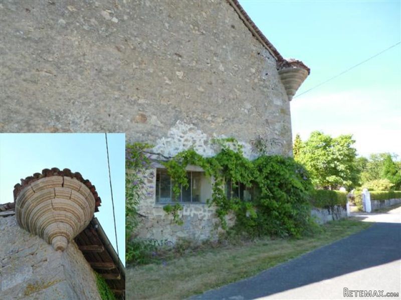 Domain With Several Outbuildings In The.. - 2