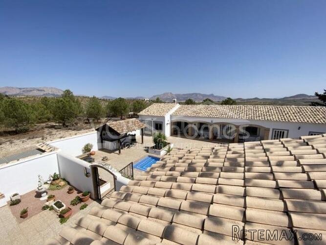 RESERVED/SALE AGREED 2024 WITH VOSS HOMES A truly.. - 9