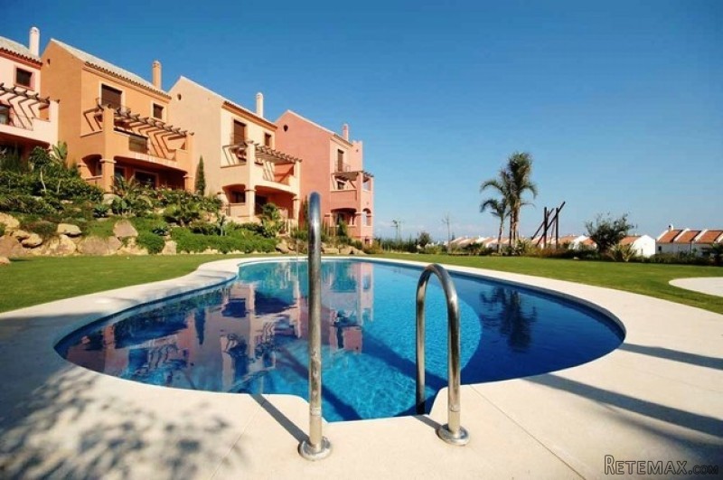 4 Bedrooms - Apartment - Malaga - For..