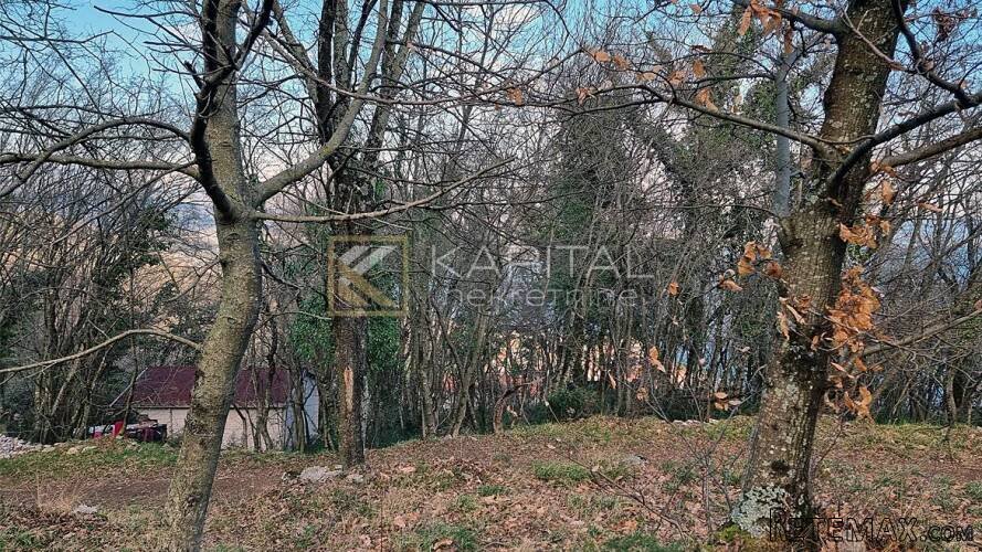 Građevinsko zemljište 3046 m2 - 2