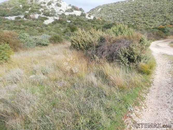VRANSKO JEZERO - POLJOPRIVREDNO ZEMLJIŠTE 3330m2 - 3