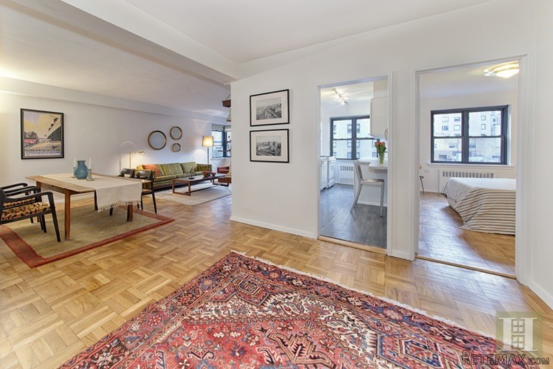 2 bedroom Apartment For Sale: 11.. - 2