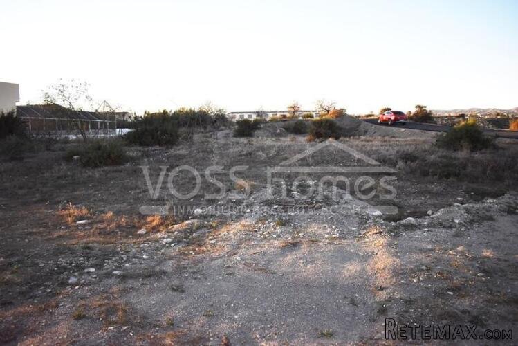 EXCLUSIVE TO VOSS HOMES. An urban building plot (non.. - 5