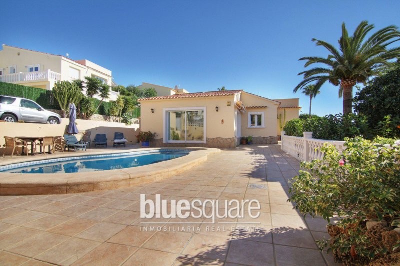 3 Bedroom 2 Bathroom Villa For Sale in..