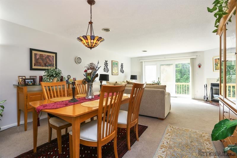 2 bedroom House For Sale: 140 Fields.. - 2