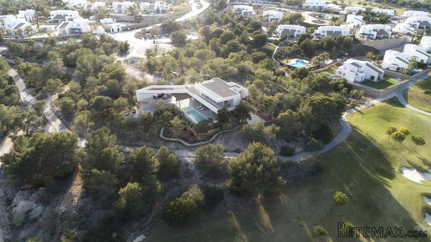 This modern villa project on a balcony to the golf. The.. - 3